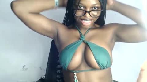 naomi online show from January 18, 7:17 am