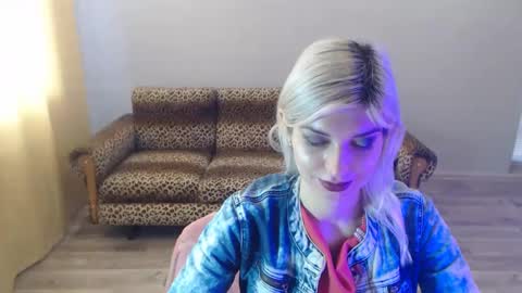 sexybeatriice online show from January 31, 10:10 am