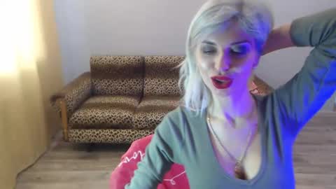 sexybeatriice online show from February 2, 1:19 pm