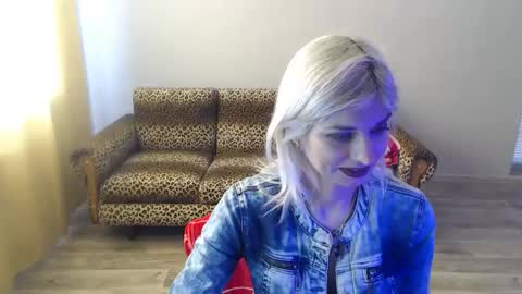 sexybeatriice online show from February 25, 7:20 am