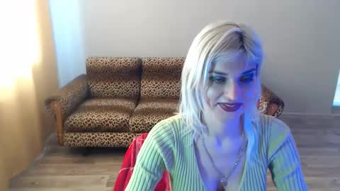 sexybeatriice online show from February 25, 10:26 am
