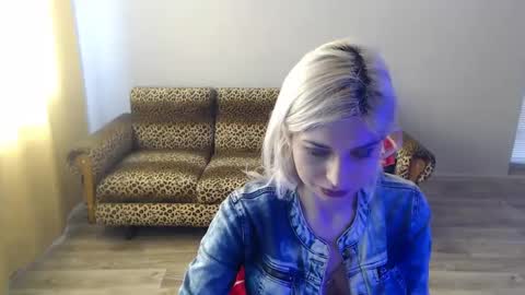 sexybeatriice online show from March 6, 7:14 am