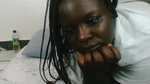 Snapshot of sexyblackgal10 chatting on September 12, 12:23 am sexyblackgal10 online show from September 12, 12:23 am