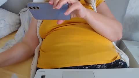 Sexyblonde4u58 online show from January 7, 10:33 am