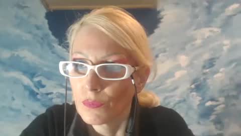 ENI pvt moan your name  WHEN I M NOT online you tell me in SNAPCHAT deal yes add me...  FREE TWITTER magiconline101...... online show from January 9, 6:47 pm