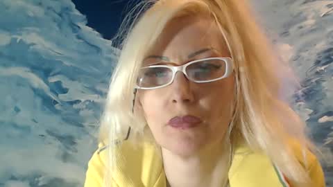 ENI pvt moan your name  WHEN I M NOT online you tell me in SNAPCHAT deal yes add me...  FREE TWITTER magiconline101...... online show from December 29, 3:22 am