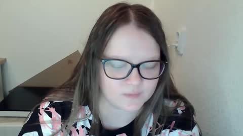 Kate online show from December 5, 2:28 pm