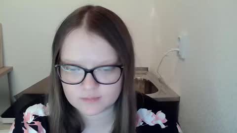 Kate online show from December 4, 2:42 pm