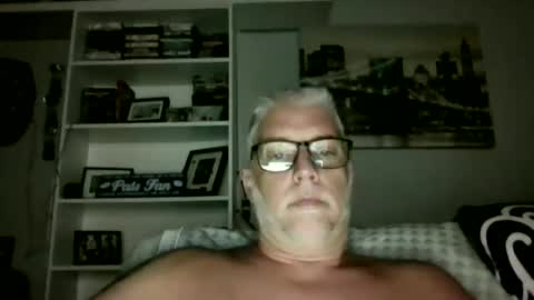 Snapshot of sexylefty2000 chatting on September 19, 2:27 am Lefty online show from September 19, 2:27 am