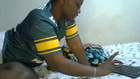 Snapshot of sexylinaa_ chatting on September 21, 3:16 pm Sexylina online show from September 21, 3:16 pm