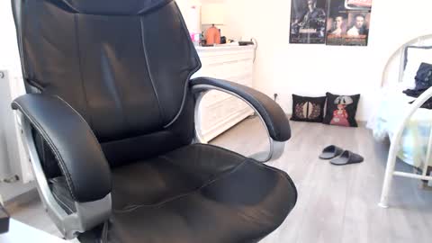 Vincent Vega online show from March 3, 5:31 pm