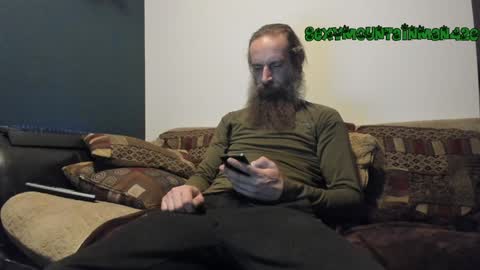 Snapshot of sexymountainman420 chatting on January 28, 5:11 am Sexymountainman420 online show from January 28, 5:11 am