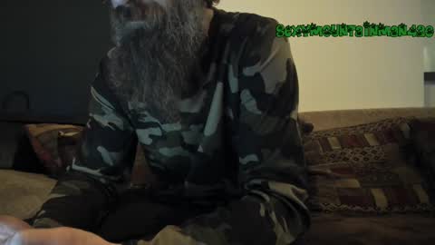 Snapshot of sexymountainman420 chatting on March 2, 7:23 pm Sexymountainman420 online show from March 2, 7:23 pm