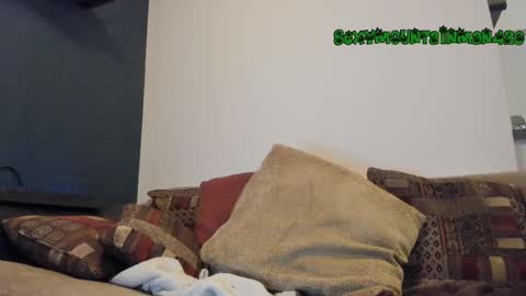 Snapshot of sexymountainman420 chatting on February 16, 9:48 pm Sexymountainman420 online show from February 16, 9:48 pm