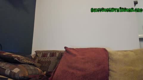 Snapshot of sexymountainman420 chatting on February 23, 6:34 pm Sexymountainman420 online show from February 23, 6:34 pm