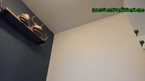Snapshot of sexymountainman420 chatting on February 22, 4:18 am Sexymountainman420 online show from February 22, 4:18 am