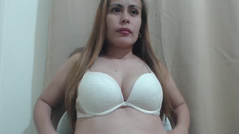 sexymye online show from January 18, 10:17 am
