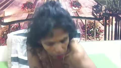 sexyva4u2luv online show from February 24, 6:49 am
