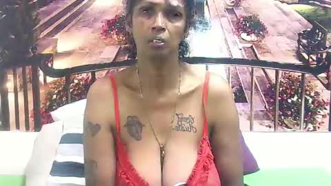 sexyva4u2luv online show from February 26, 6:19 am