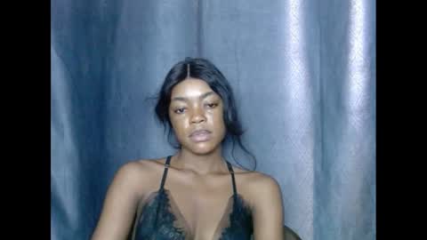 Snapshot of sexyxbunnyxx chatting on February 25, 11:54 am Blue online show from February 25, 11:54 am