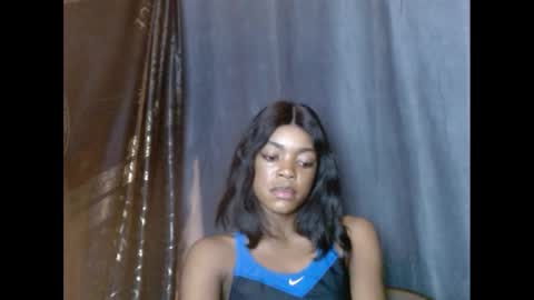 Snapshot of sexyxbunnyxx chatting on February 26, 4:16 pm Blue online show from February 26, 4:16 pm