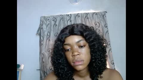 Snapshot of sexyxbunnyxx chatting on February 7, 7:50 am Blue online show from February 7, 7:50 am