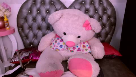 Snapshot of sexyy_kitty18 chatting on February 1, 11:16 pm KATY online show from February 1, 11:16 pm