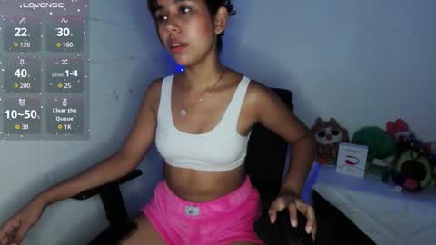 sey_pretty online show from September 19, 2:16 am