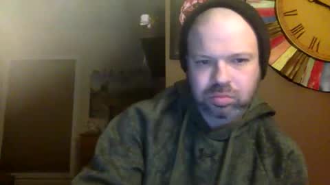 Snapshot of shadyyyyyy7 chatting on February 19, 3:39 am Shady online show from February 19, 3:39 am
