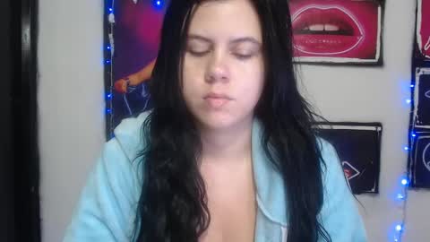 Snapshot of shanellmoore chatting on February 6, 10:47 am Shanell Moore online show from February 6, 10:47 am