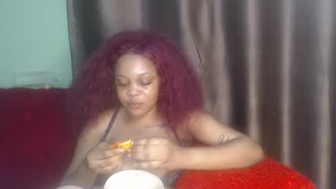 Snapshot of shaniebee chatting on September 20, 9:01 am Shanie online show from September 20, 9:01 am