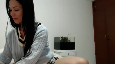 Snapshot of shantalkimberly chatting on September 11, 12:56 am maria online show from September 11, 12:56 am