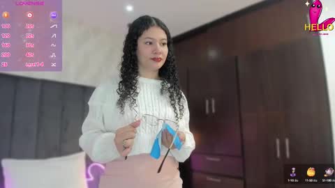 Snapshot of sharonn___ chatting on February 13, 3:29 am Sharon online show from February 13, 3:29 am