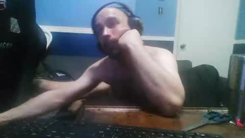 Snapshot of shawntheone3535b chatting on February 9, 11:04 am shawntheone online show from February 9, 11:04 am