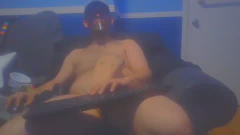 Snapshot of shawntheone3535b chatting on December 7, 2:14 am shawntheone online show from December 7, 2:14 am