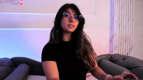 Snapshot of shelleymorell chatting on March 10, 12:06 pm Transmission schedule Monday - Friday 715 am to 200 pm time Colombia online show from March 10, 12:06 pm