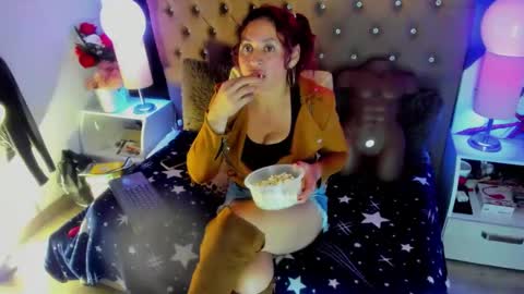 shera hade online show from March 10, 9:29 pm