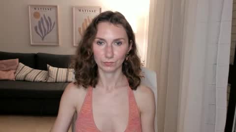 shesleepsnaked online show from March 4, 6:18 pm