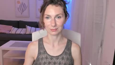 shesleepsnaked online show from March 12, 5:17 pm