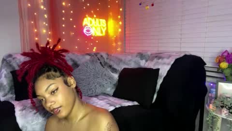 Snapshot of shesonastyy_20 chatting on December 12, 6:57 am Ask about Factime and csh pp online show from December 12, 6:57 am