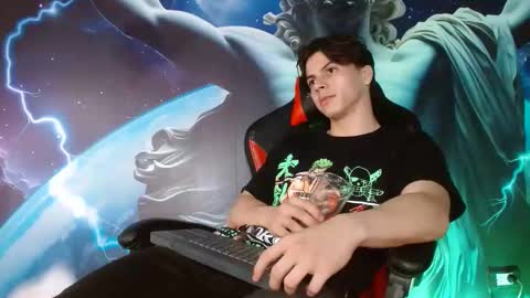 Snapshot of shinobi_grey chatting on February 1, 2:47 am .. shinobi .. online show from February 1, 2:47 am