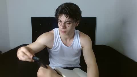 Snapshot of shinobi_grey chatting on February 14, 3:47 pm .. shinobi .. online show from February 14, 3:47 pm