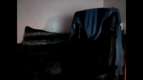 Snapshot of shyboyhugecum2020 chatting on January 3, 4:33 am shyboyhugecum2020 online show from January 3, 4:33 am