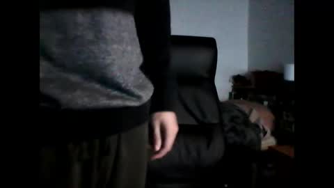 Snapshot of shyboyhugecum2020 chatting on December 3, 4:42 am shyboyhugecum2020 online show from December 3, 4:42 am