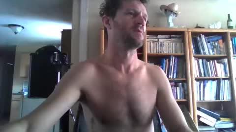 Snapshot of shyguy9387 chatting on January 6, 3:51 pm shyguy9387 online show from January 6, 3:51 pm