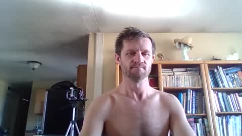 Snapshot of shyguy9387 chatting on January 2, 5:50 pm shyguy9387 online show from January 2, 5:50 pm