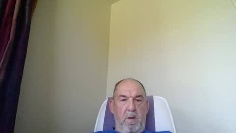 Snapshot of shyguytm chatting on February 21, 9:00 pm shyguytm online show from February 21, 9:00 pm