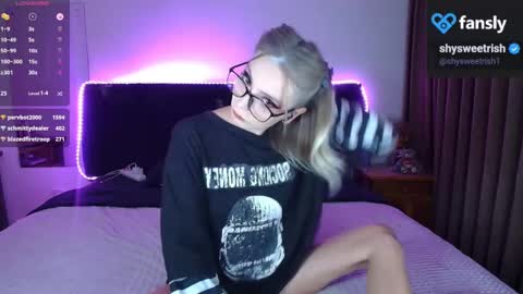 shysweetrish online show from February 2, 2:56 pm