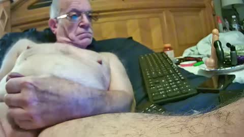 silverdaddy70x online show from January 4, 9:20 pm