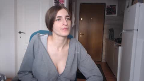 simyhvn online show from February 17, 2:28 pm